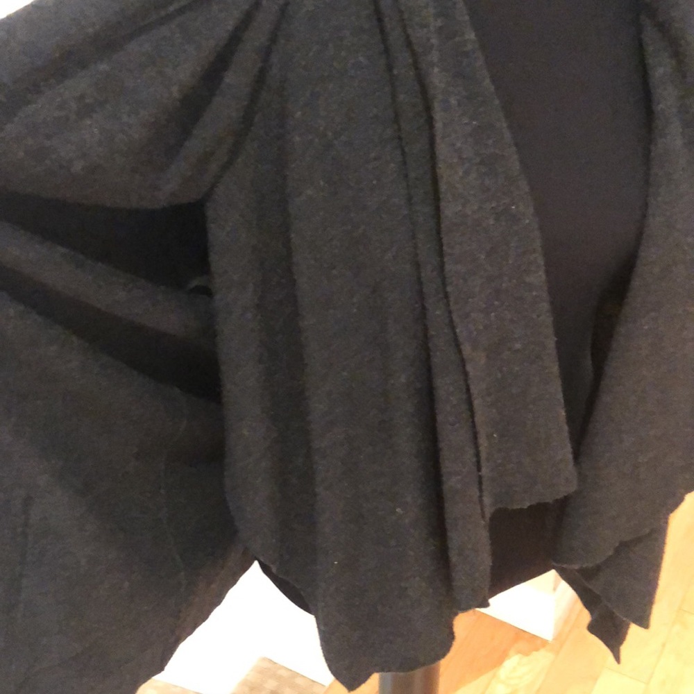 Cardigan - Picture 5 of 9